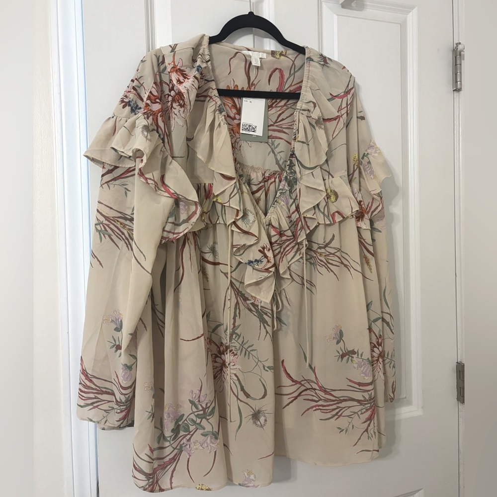 H&M ruffle blouse